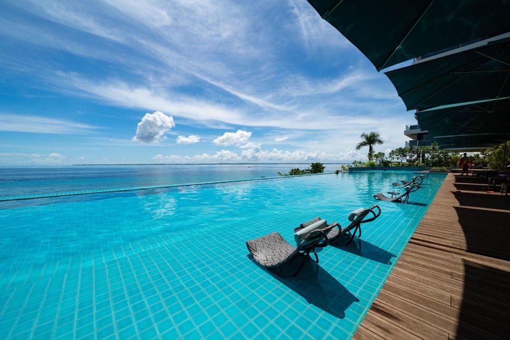 The Reef Island Resort Mactan, Cebu Мактан Екстер'єр фото